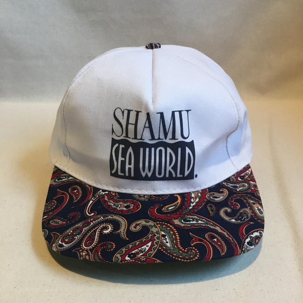 VINTAGE Sea World Hat Cap Mens Snap Back White Paisley Brim Shamu Logo USA 90s